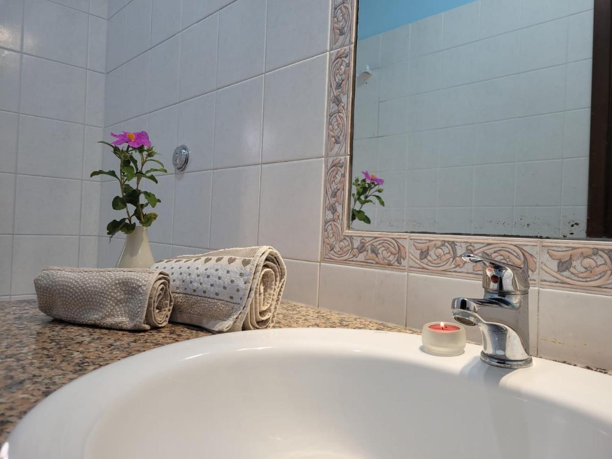 Appartamento A Pula In Zona Residenziale エクステリア 写真